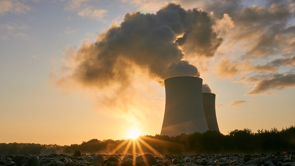 Atomun çekirdeğinin parçalanmasından doğan enerji türü hangisidir?
