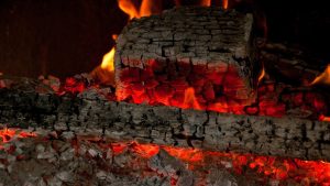 İyice yanarak ateş durumuna gelmiş kömür veya odun parçası
