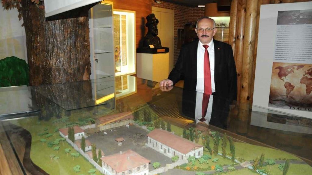 Osmanlı Devleti’nde varlığı kesin olarak belgelenen ilk kağıt imalathanesi nerede kurulmuştur?