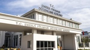 Türkiye’de enerji piyasasını düzenleyen kuruluşun kısa yazılışı hangisidir?