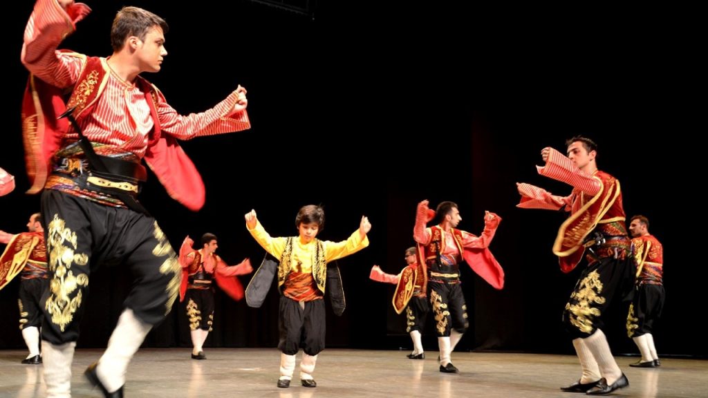 Yukarıdakilerden hangileri halk kültürünün özelliklerindendir?