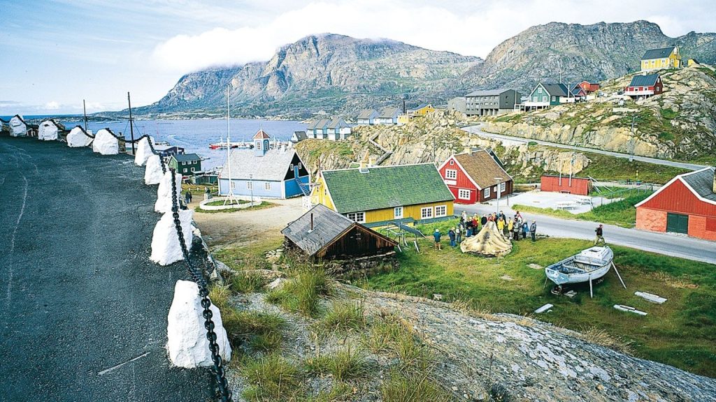 Avrupa Ekonomik Topluluğu’ndan çıkarak bugüne kadar birlikten ayrılan ilk yönetim hangisi olmuştur?