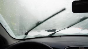 Camların buğulanmasını önleyen elektrik tertibatının adı nedir?