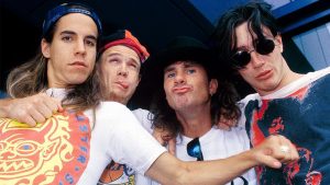 Hangisi Red Hot Chili Peppers grubunun 1999 yılında yayınladığı ünlü albümleridir?