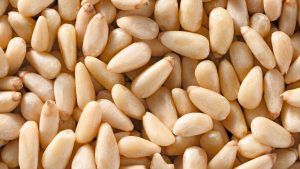 İçli pilavlar, dolmalar ve benzeri yemeklerde kullanılan ve adı Şam fıstığı ile karıştırılabilen yiyecek hangisidir?