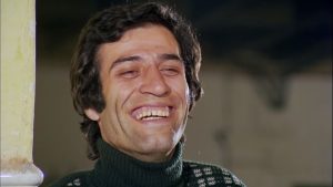 Liseyi on bir, üniversiteyi yirmi yedi yılda bitiren Yeşilçam aktörü kimdir?