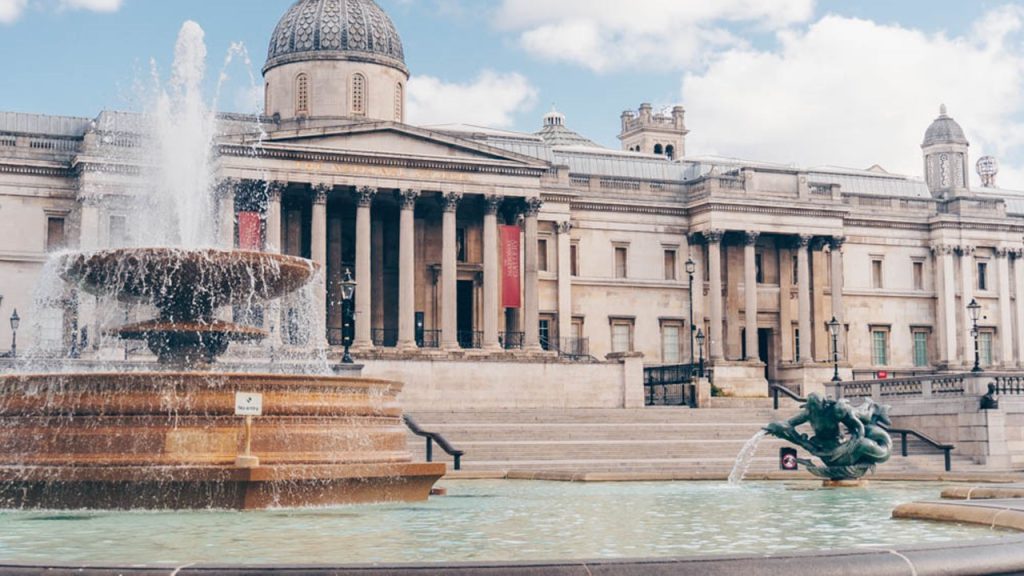 Londra’nın en büyük meydanı hangisidir?