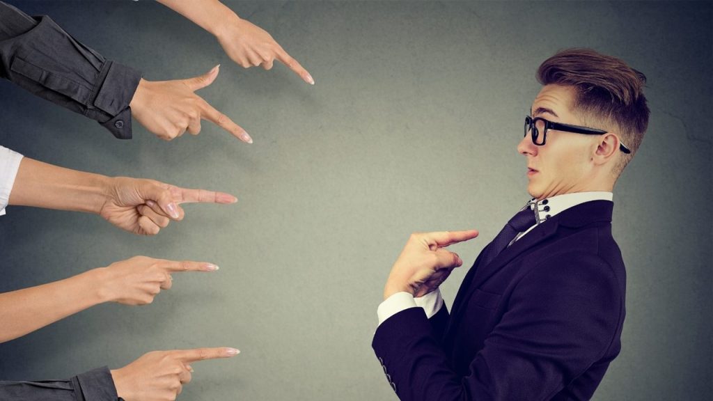 Maymun yoğurdu yemiş, artığını ayının yüzüne sürmüş anlamı