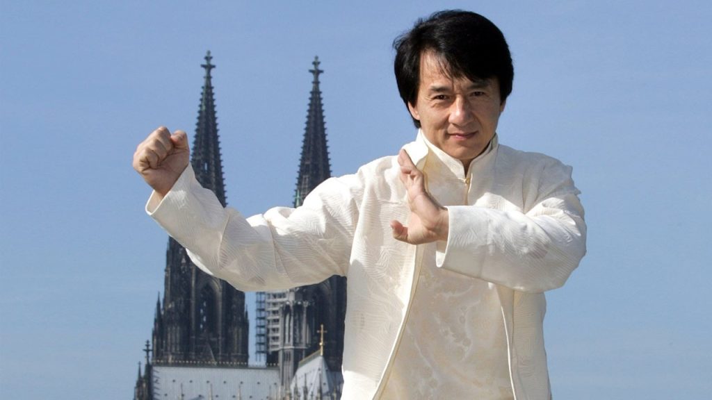 Sinema Sanatları ve Bilimleri Akademisi tarafından 2016’da ömür boyu başarı ödülü alan film yıldızı ve dövüş sanatçısı kimdir?