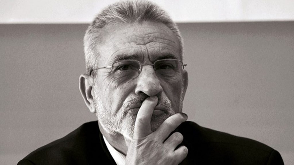 2007 yılında İstiklal Marşı Derneği’ni kuran yazar kimdir?