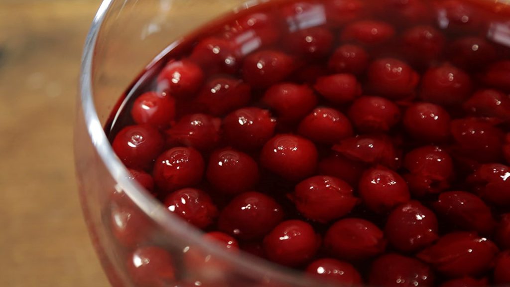 Adı Farsça tatlı su anlamına gelen içecek hangisidir?