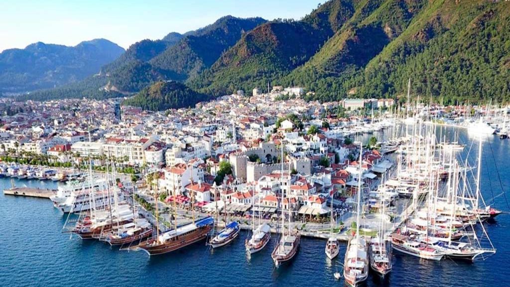Turunç Koyu ve İçmeler Plajı Muğla’nın hangi ilçesinde yer almaktadır?