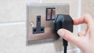 Aşağıdakilerden hangisi kaynakları verimli kullanmak için almamız gereken önlemlerden değildir?