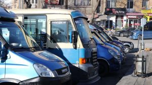 Aynı duraktan kalkan minibüslerden biri 24 dakikada diğeri 20 dakikada bir sefere çıkmaktadır. İlk kez saat 5’de sefere başlayan minibüsler bundan sonra saat kaçta tekrar aynı sefere çıkarlar?