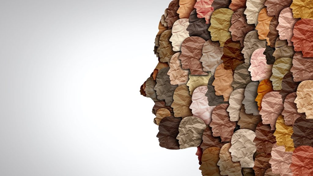 Toplumsal birlikteliğin oluşmasına katkı sağlayan ortak değerlerimizin önemi nedir? Bu değerlerin zayıf olduğu toplumlarda ne gibi sorunlar yaşanabilir?