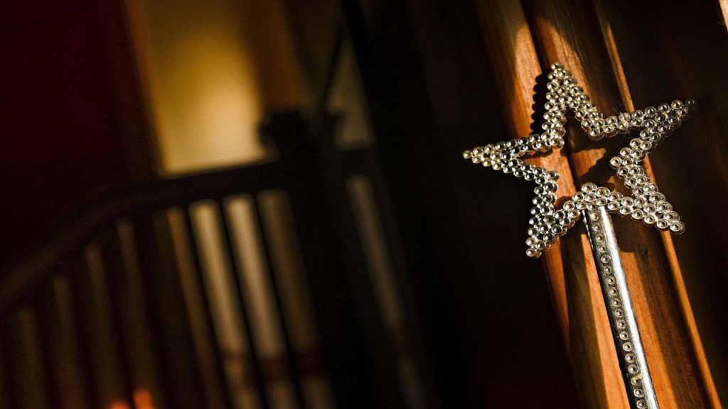 Elinizde sihirli bir değnek olsaydı dünyada neleri değiştirmek isterdiniz? üzerine konuşma metni