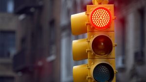 Aşağıdakilerden hangisi trafik kazasında asli kusur sayılır?