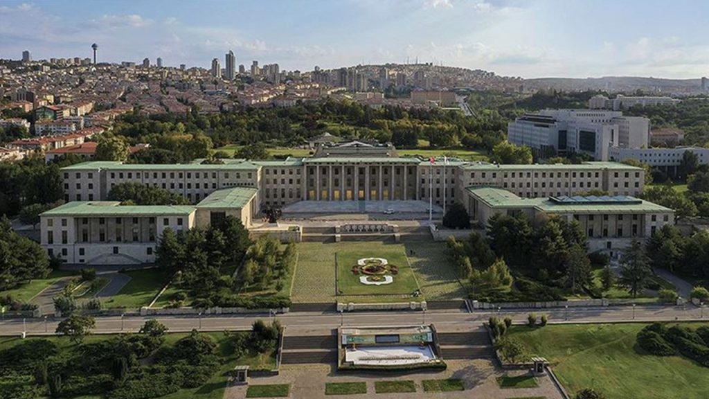 Anayasaya göre yasama yetkisi kime aittir?