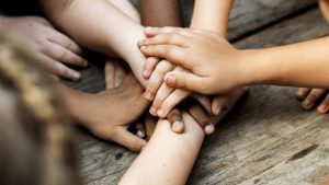 GEL BİZE, KATIL BİZE – Muammer SUN