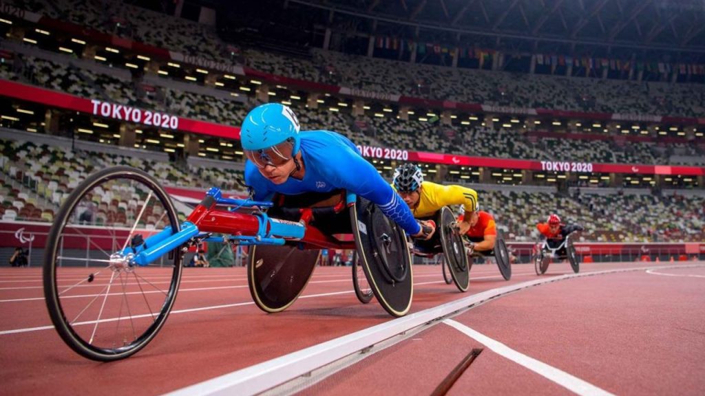 İlk paralimpik olimpiyat oyunları hangi yıl ve nerede yapılmıştır?
