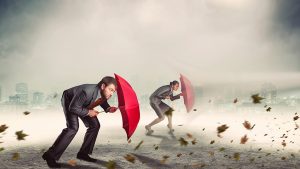 Aşağıdakilerden hangisi sosyal hizmet uzmanının kriz müdahalesini kullanırken dikkat etmesi gereken önemli noktalardan biri değildir?