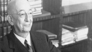 Cumhuriyet Dönemi sonrası ilk Sağlık Bakanı kimdir?