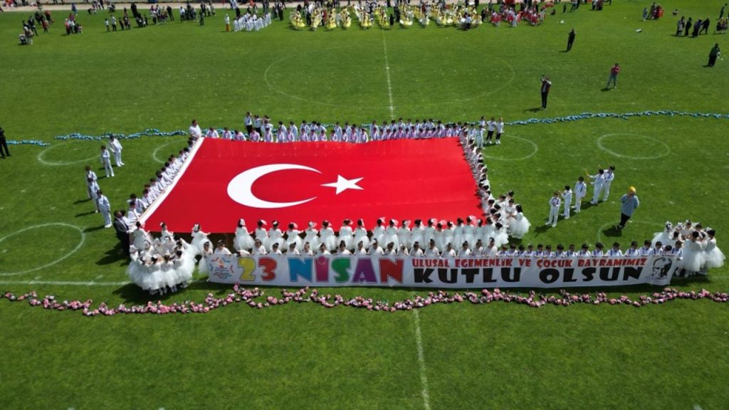 Atatürk’ten Armağan Şiiri