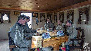 Gakgak Bandırma Vapuru’nda gezerken hangi duyguları hissetmiş?