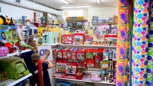 Hikayeler – Sokaktaki Oyuncakçı