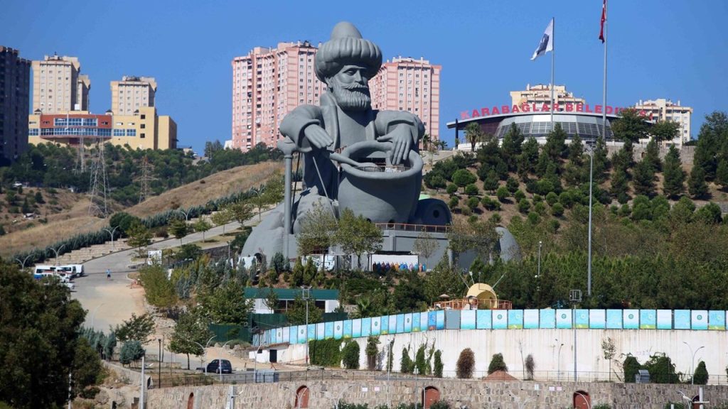 Nasrettin Hoca Fıkraları – Bahardan Hoşnut Olmayan Var mı?