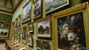 Sen Hiç Müzeye Gittin Mi? Şiiri