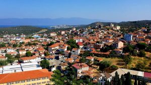 Balıkesir veya Bolu’nun ilçelerinden biridir.