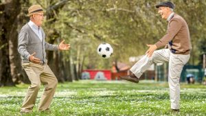 Herkes yaşıma göre biraz fazla _____ olduğumu düşünüyor.