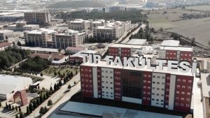 Doktorların mezun olduğu fakülte