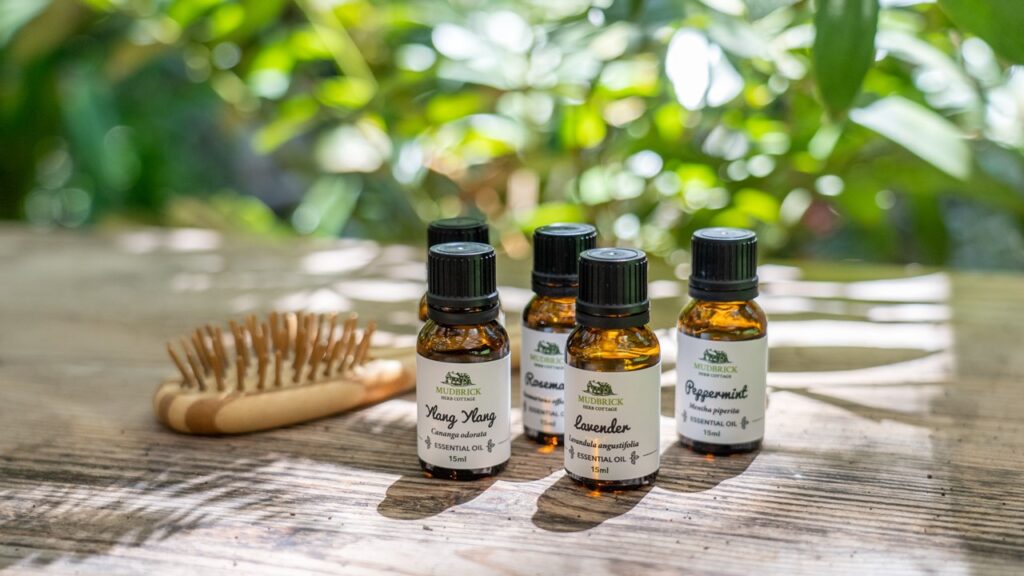 Saç Besleyici Özelliğe Sahip Uçucu Yağlar