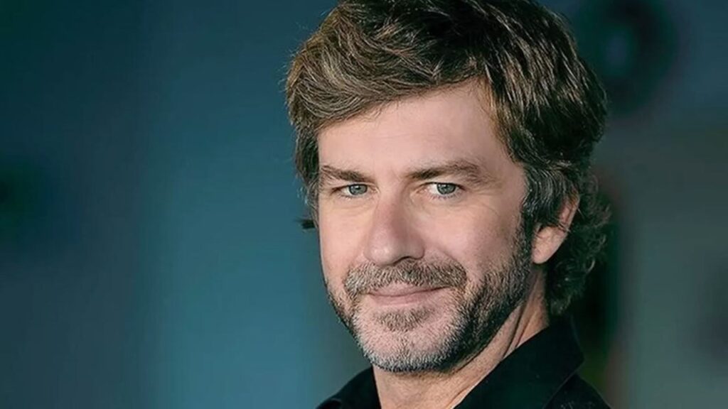 Dünyaca tanınan Türk balet; Tan _____