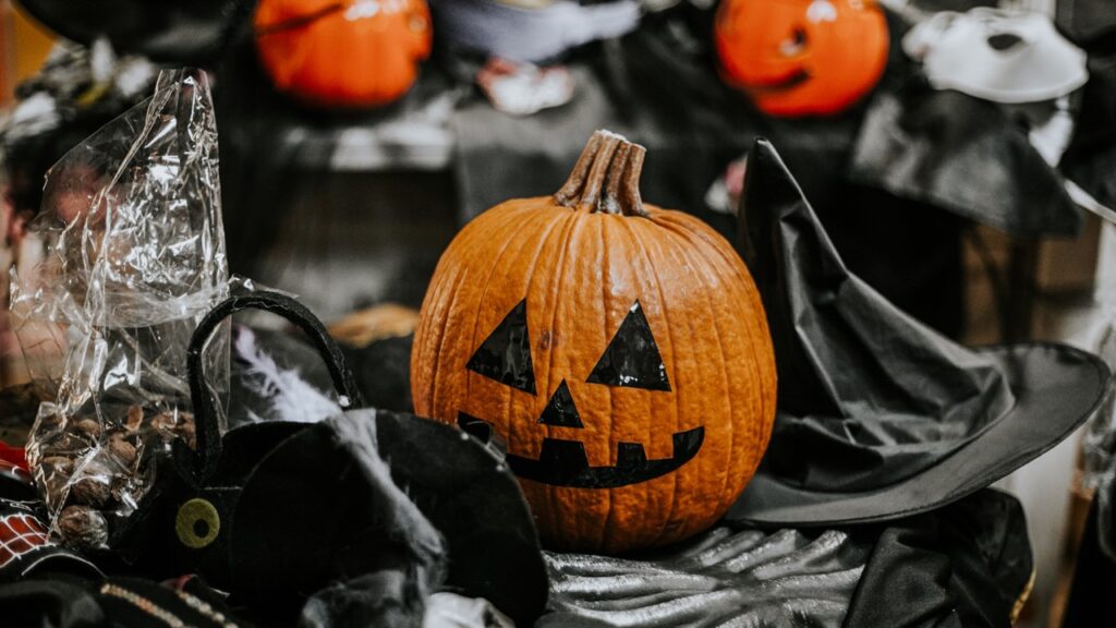 Halloween Things (Starting with the Letter B)