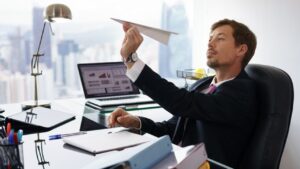 Lafla Peynir Gemisi Yürümez Ne Demek?