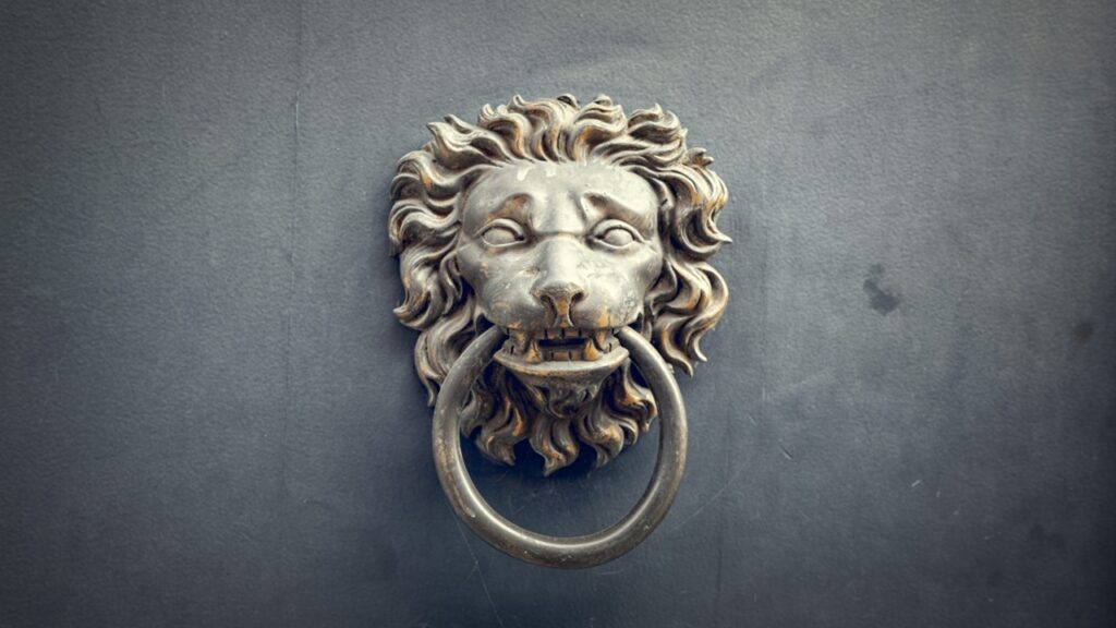 There are three doors. In each door is a way to die. The first door has fire and lava.